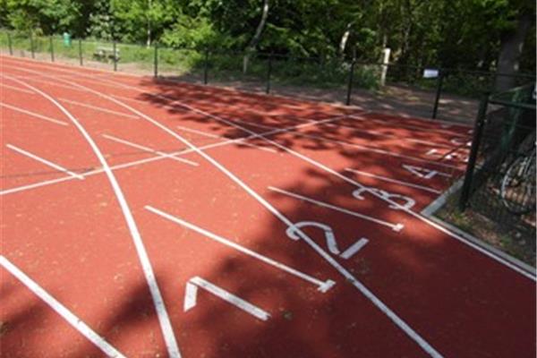 Aménagement piste d'athlétisme en PU - Sportinfrabouw NV